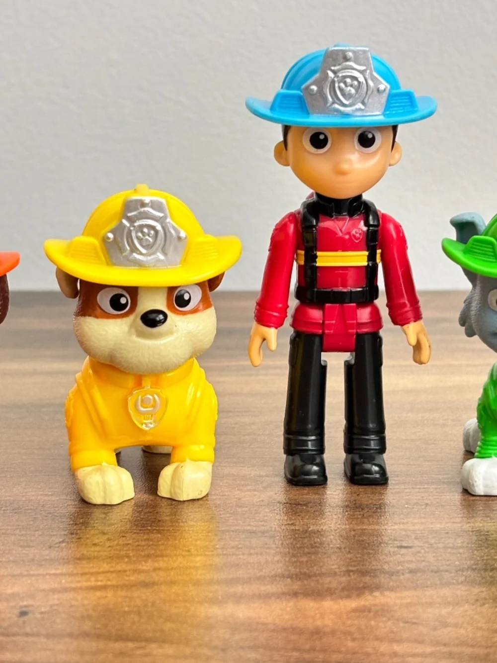 Paw Patrol Fire Rescue Team Pack Figures Fire Fighters COMPLETE Set of 7 Ryder